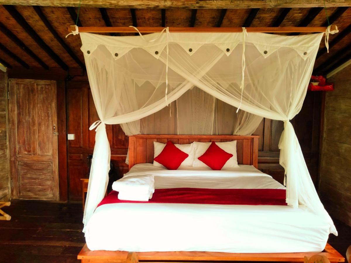 D'Ume Bendoel Homestay จาตีลูวีห์ ภายนอก รูปภาพ